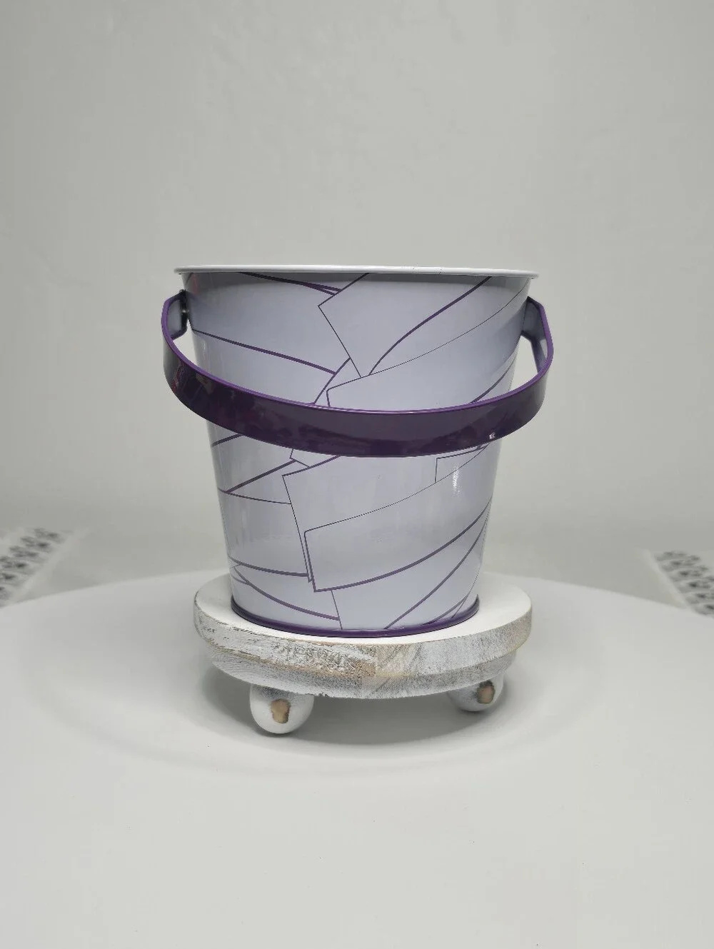 Greenbrier International, Inc. halloween mummy